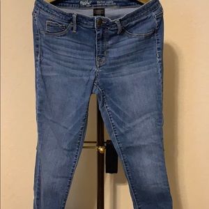 Mossimo mid rise jegging size 10/30s